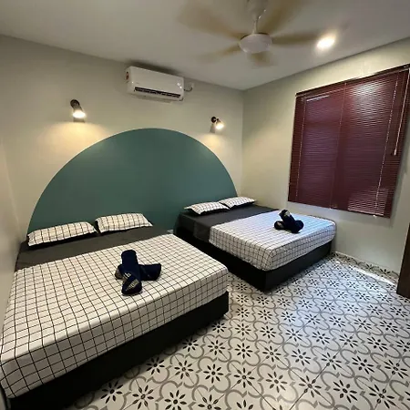Rosz Homestay Kuala Nerang Exterior photo