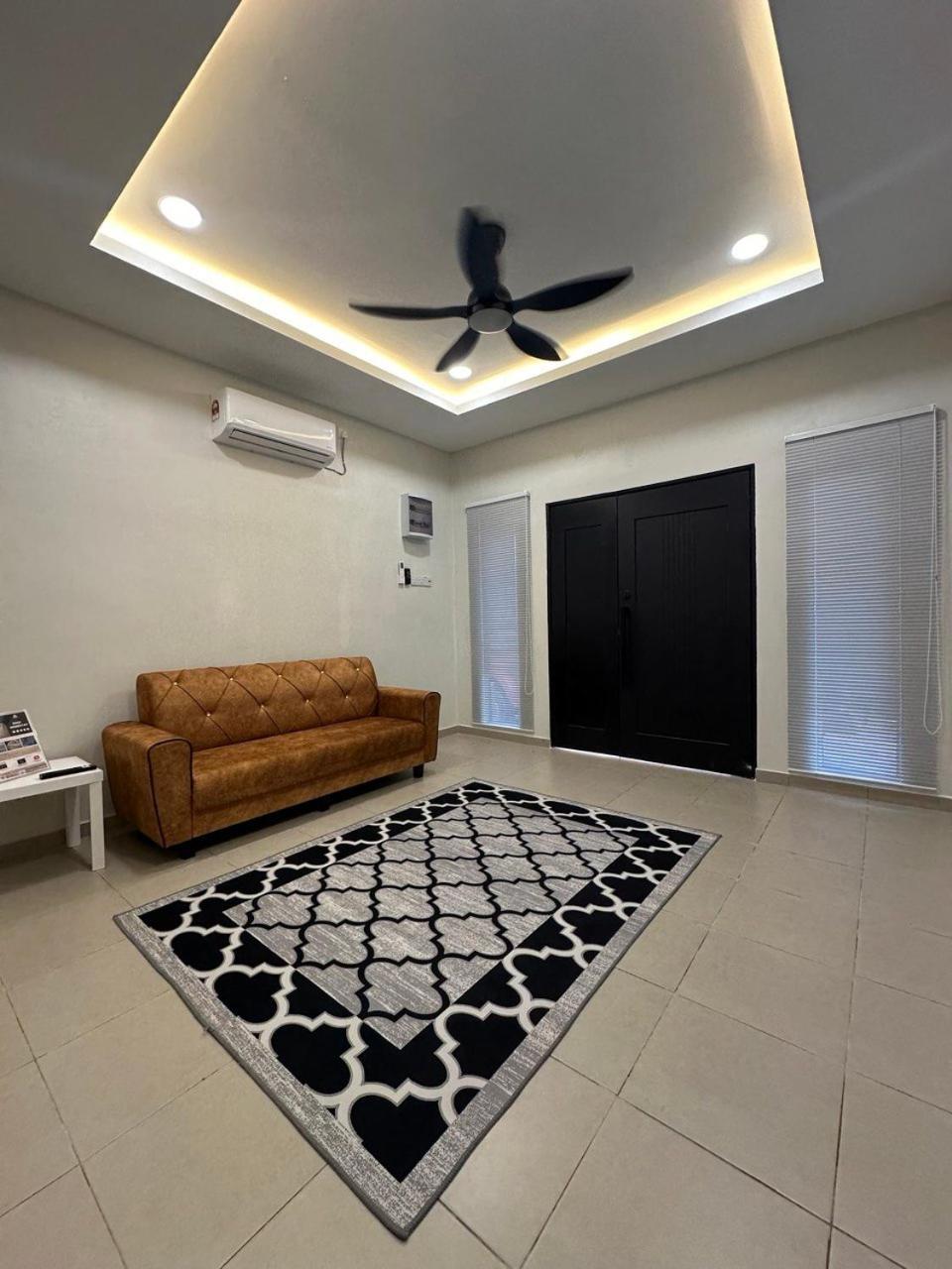 Rosz Homestay Kuala Nerang